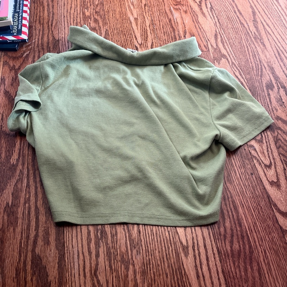Green crop top